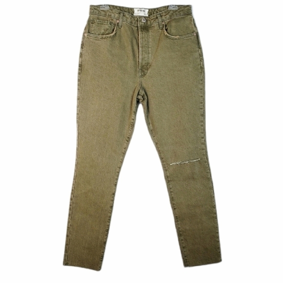 NWOT FREE PEOPLE Stella skinny jeans distressed NWT - Picture 2 of 5